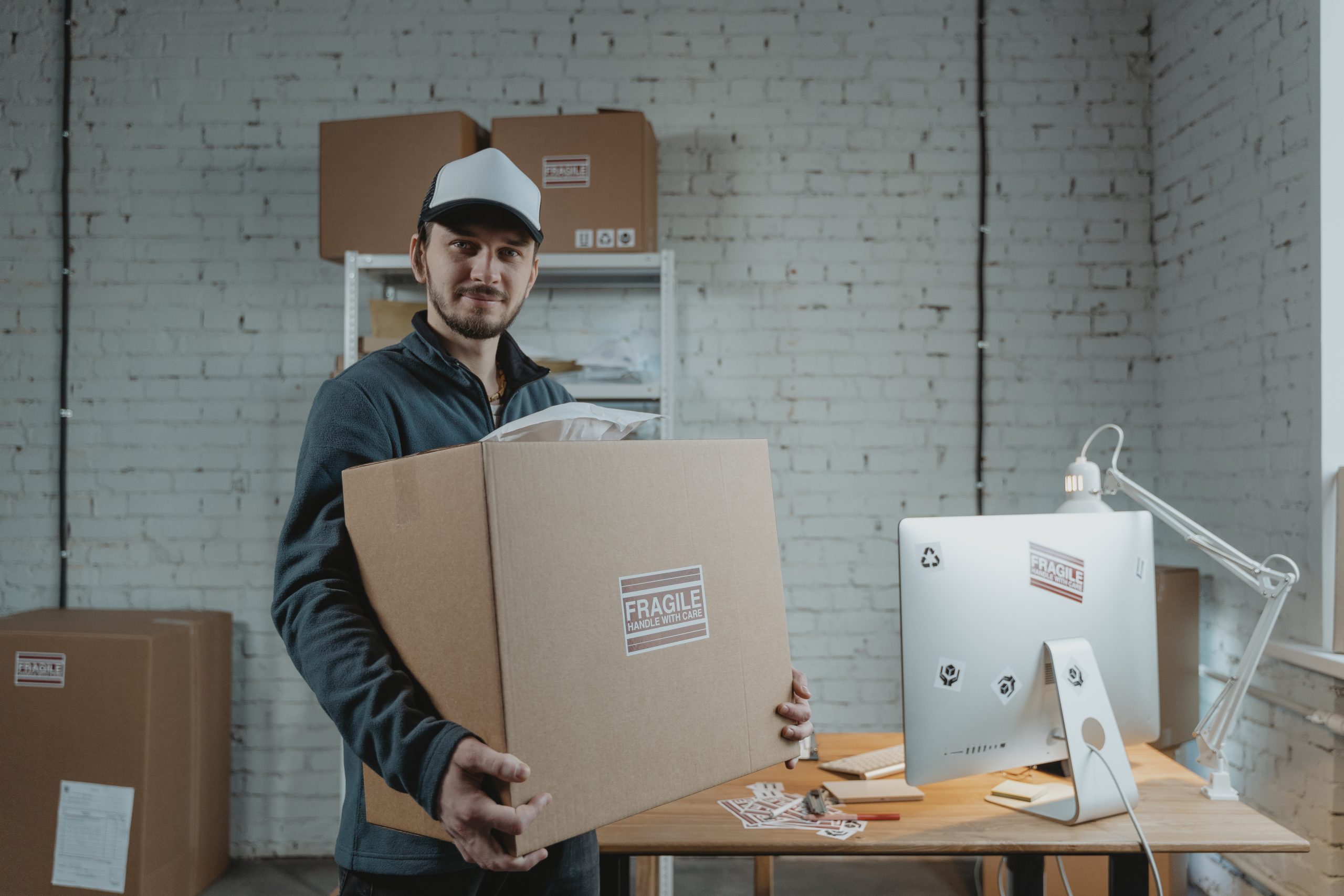 Choosing the Right Order Fulfillment Strategy for Your Business